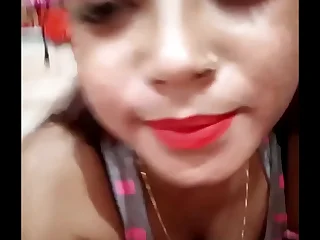 Bengali boudi first era uploaded her face almost non nude video